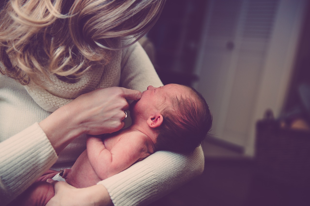 Ayuda económica para madres solteras en Colombia